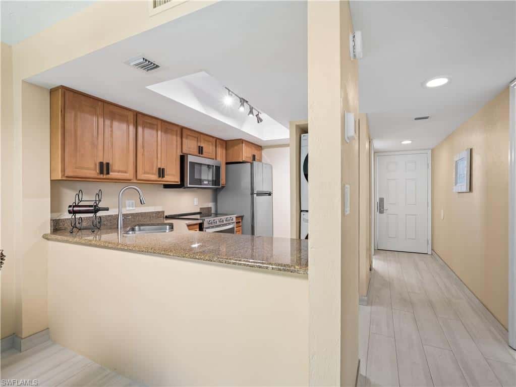 600 Neapolitan Way #127, Naples, photo 7