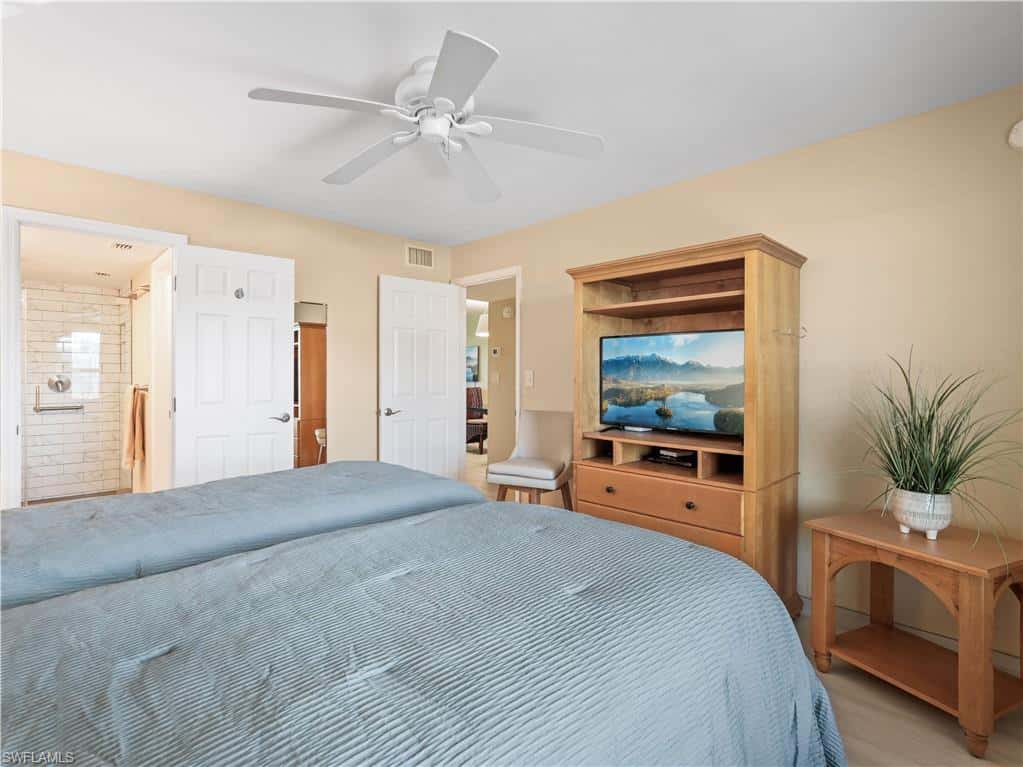 600 Neapolitan Way #127, Naples, photo 24