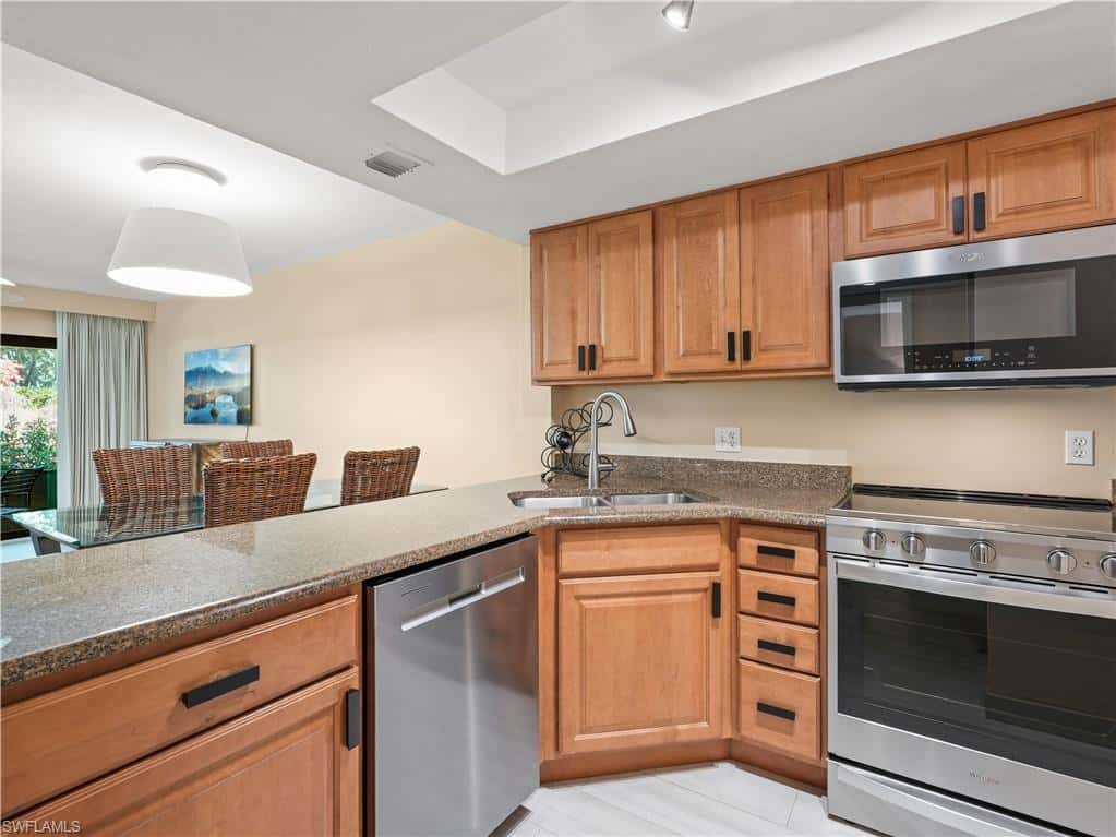 600 Neapolitan Way #127, Naples, photo 8