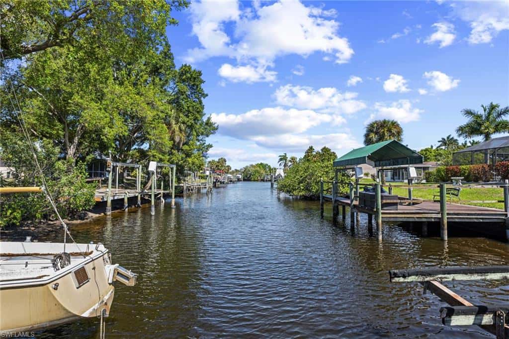 241 Connecticut Ave, Fort Myers, photo 9