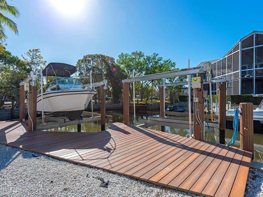 2836 Bayview Dr, Naples, photo 9