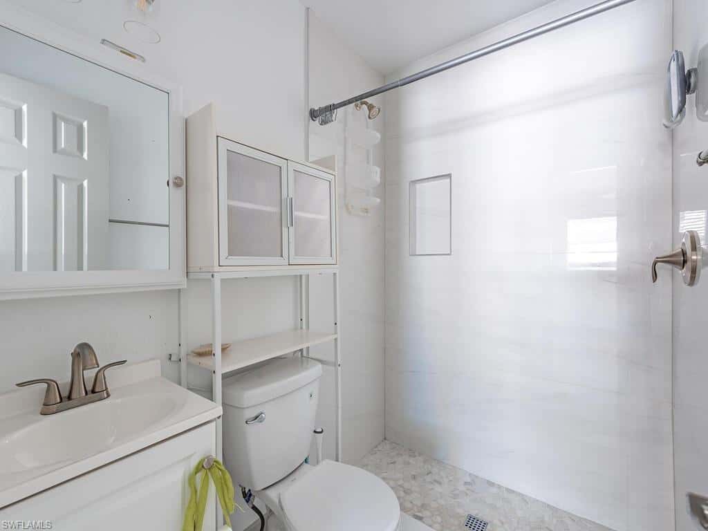 2836 Bayview Dr, Naples, photo 8