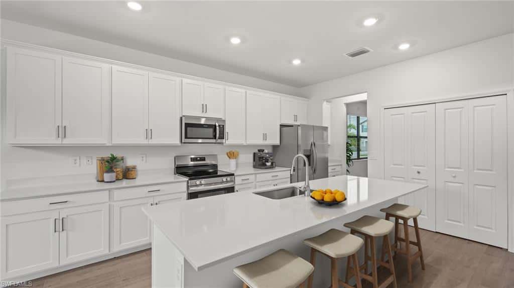 5172 Sugarwood Dr, Naples, photo 6