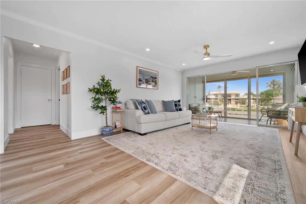 1550 Gulf Shore Blvd #e2, Naples, photo 5