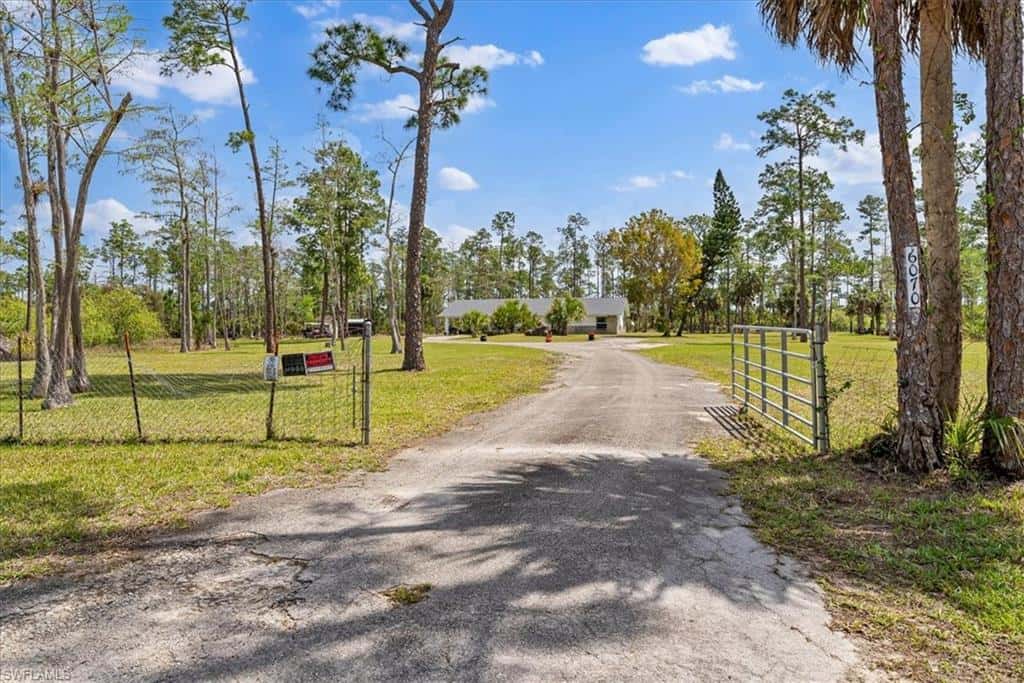 6070 Lee Williams Rd, Naples, photo 4