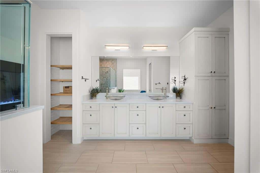 3721 Sapphire Cove Cir, Naples, photo 29