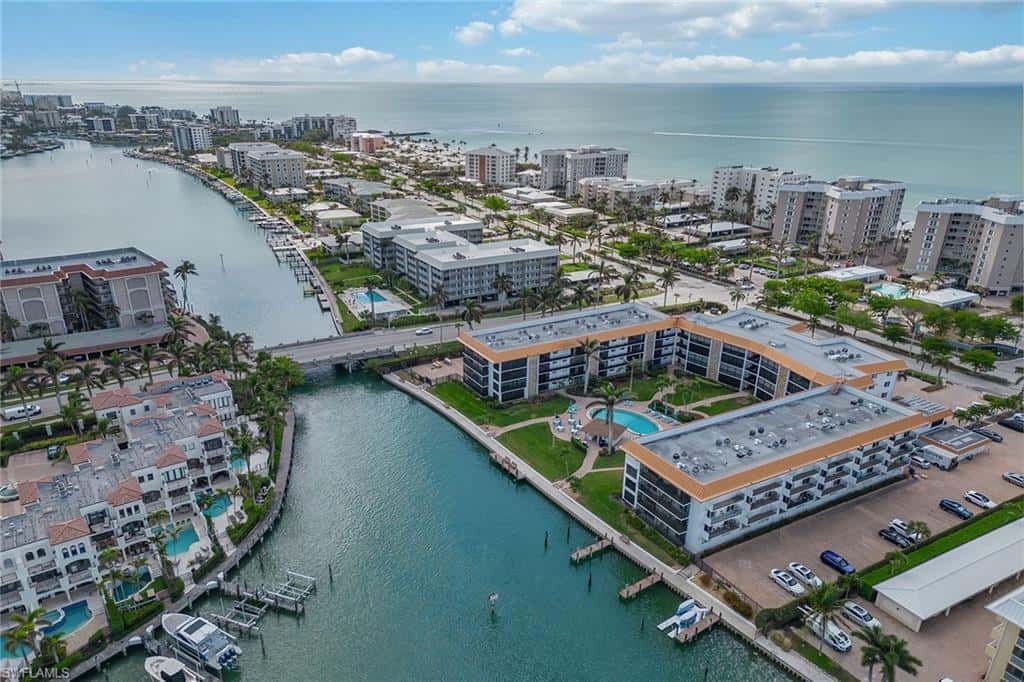 2900 Gulf Shore Blvd #110, Naples, photo 23