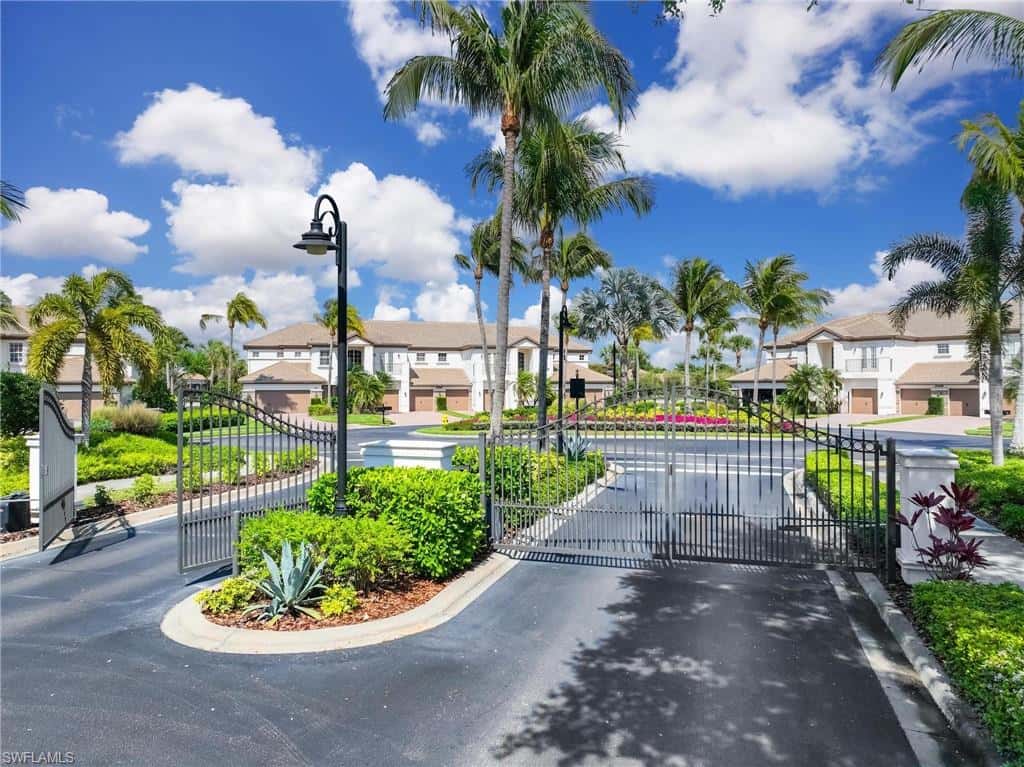 8040 Players Cove Dr #102, Naples, photo 40