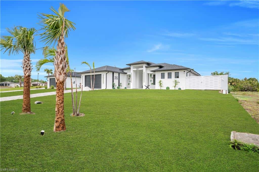 1913 34th Ter, Cape Coral, photo 6