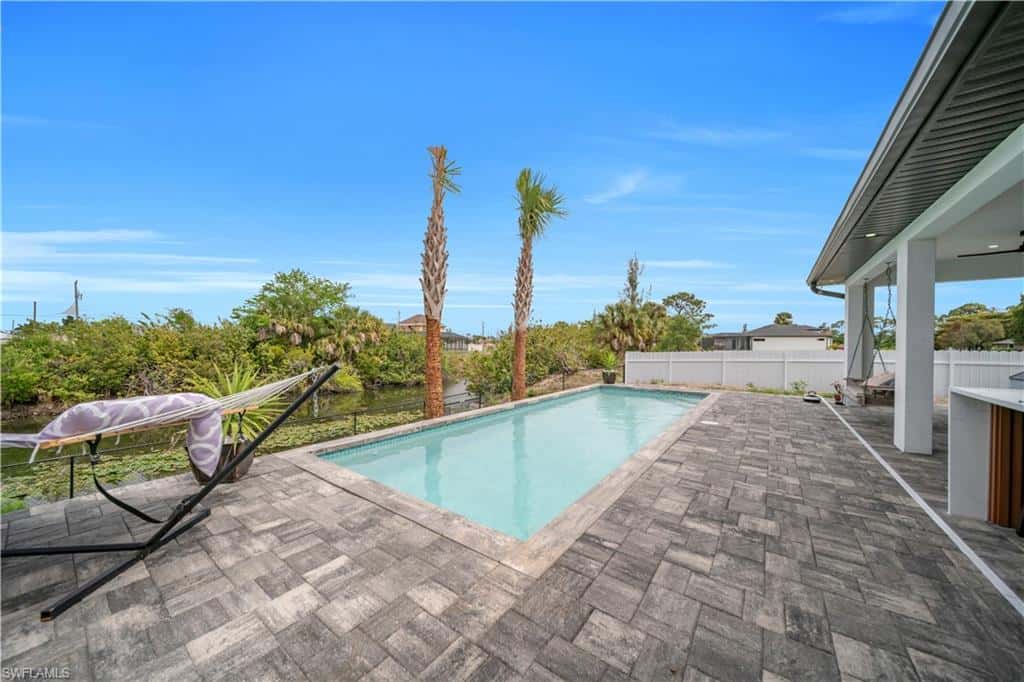 1913 34th Ter, Cape Coral, photo 42