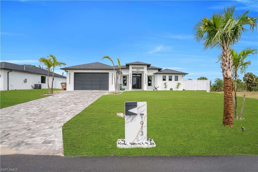 1913 34th Ter, Cape Coral, photo 5