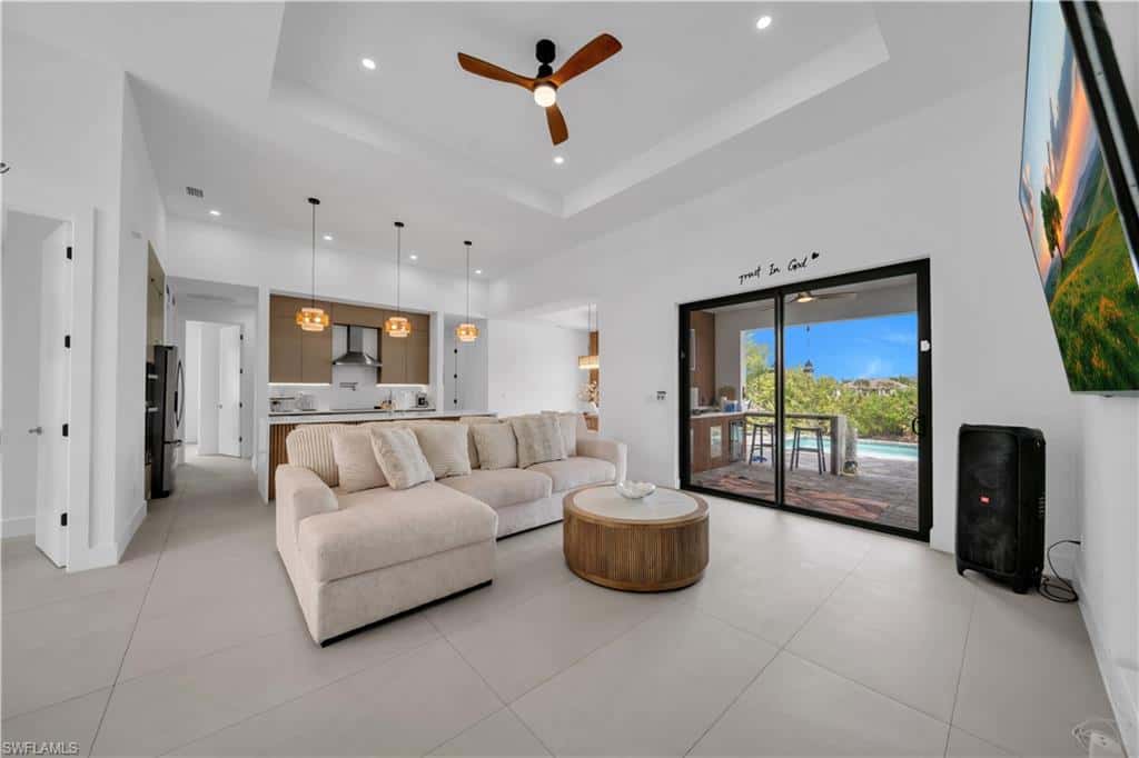 1913 34th Ter, Cape Coral, photo 18