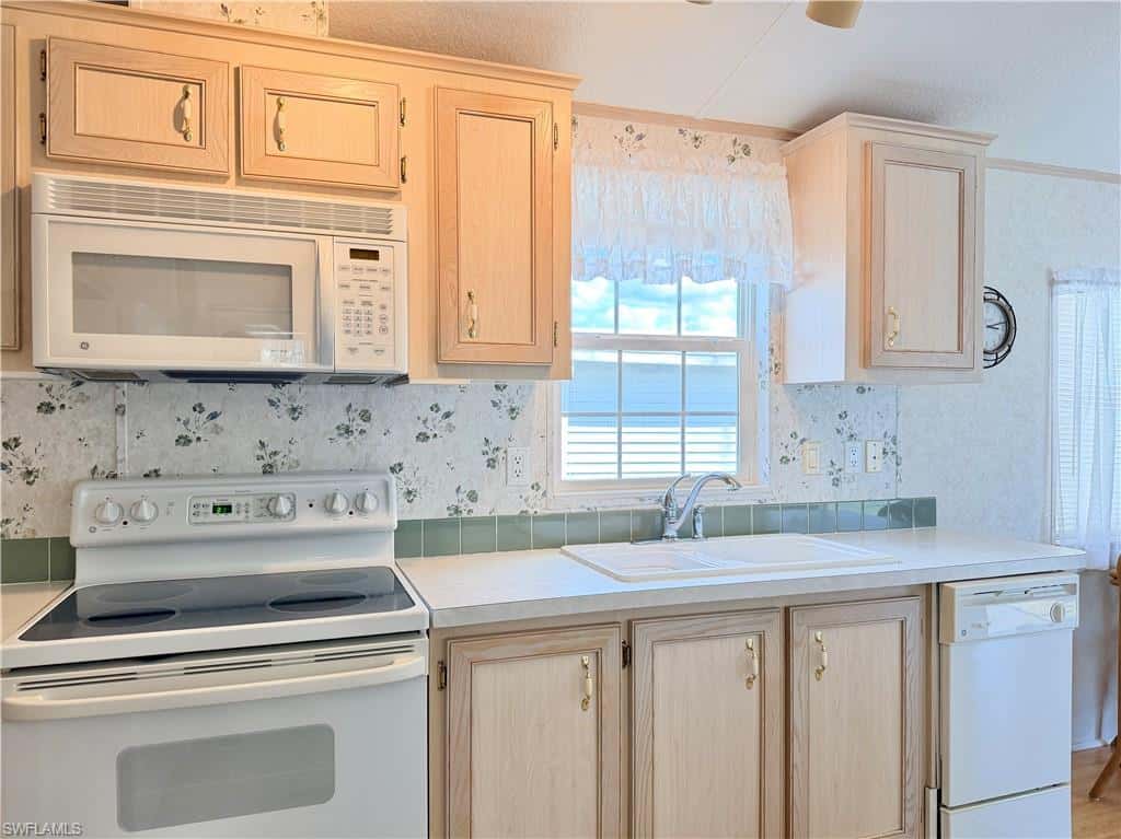 2 Jade Dr #2j, Naples, photo 10