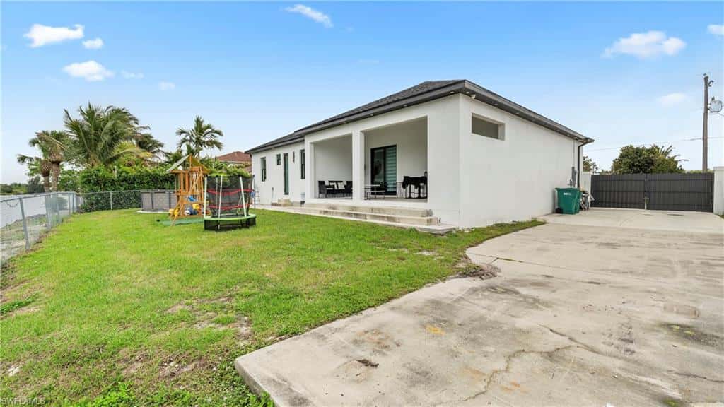 2998 52nd St, Naples, photo 37