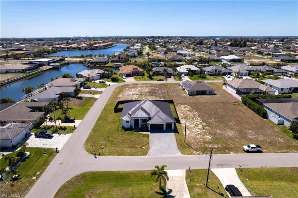 3300 1st Ter, Cape Coral, photo 5
