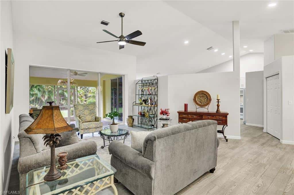 9820 Alhambra Ln, Bonita Springs, photo 6
