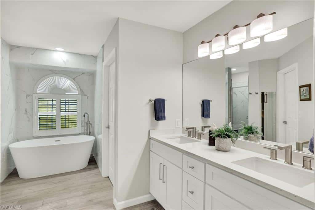 9820 Alhambra Ln, Bonita Springs, photo 10
