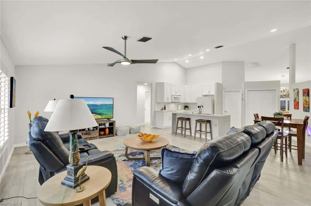 9820 Alhambra Ln, Bonita Springs, photo 4