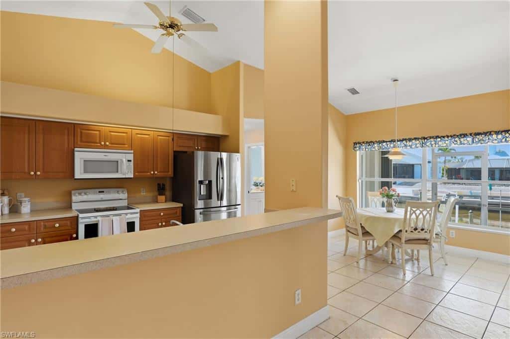 3715 Manatee Dr, St. James City, photo 8