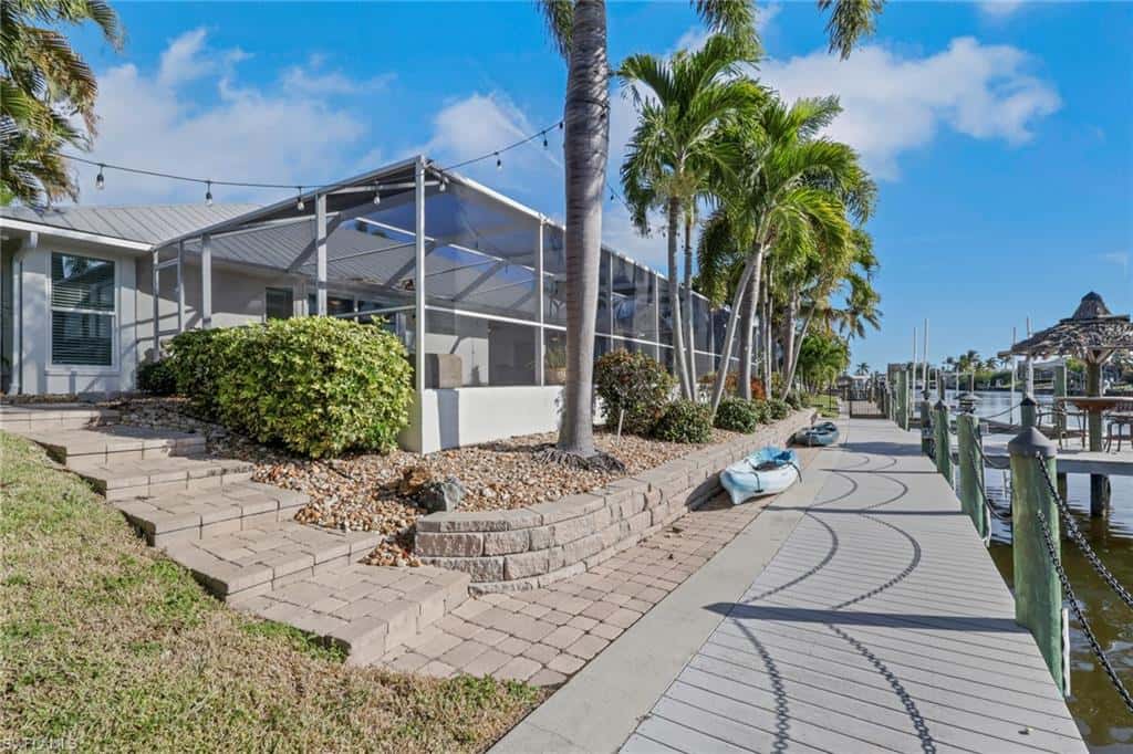 2562 27th Pl, Cape Coral, photo 12
