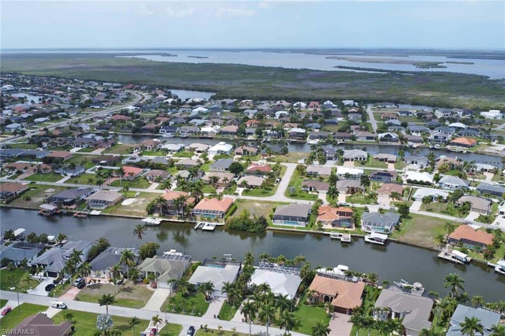 2562 27th Pl, Cape Coral, photo 24