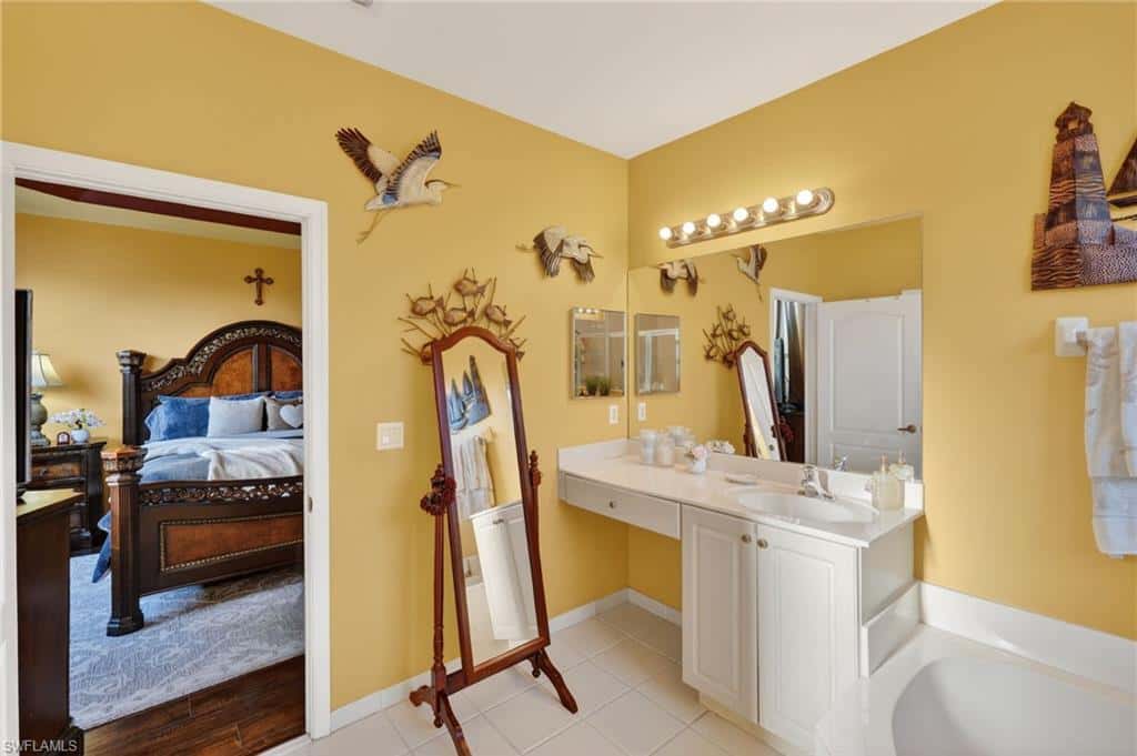7005 Romana Way #1701, Naples, photo 23