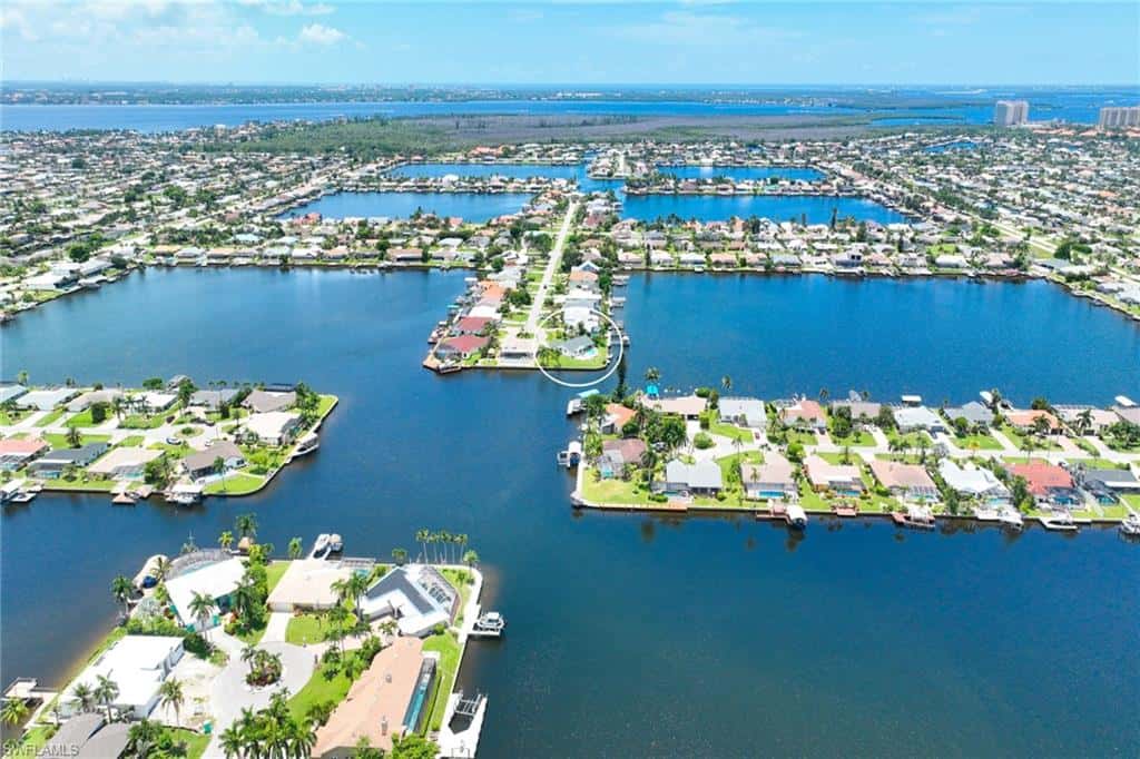 5004 5th Pl, Cape Coral, photo 5