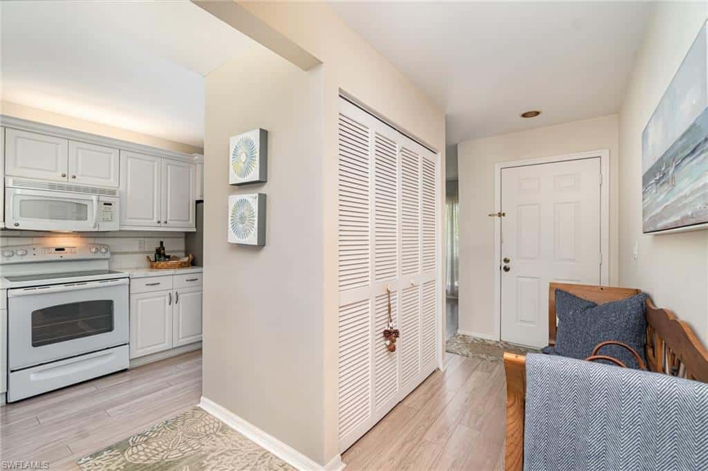 1160 Sarah Jean Cir #d204, Naples, photo 4