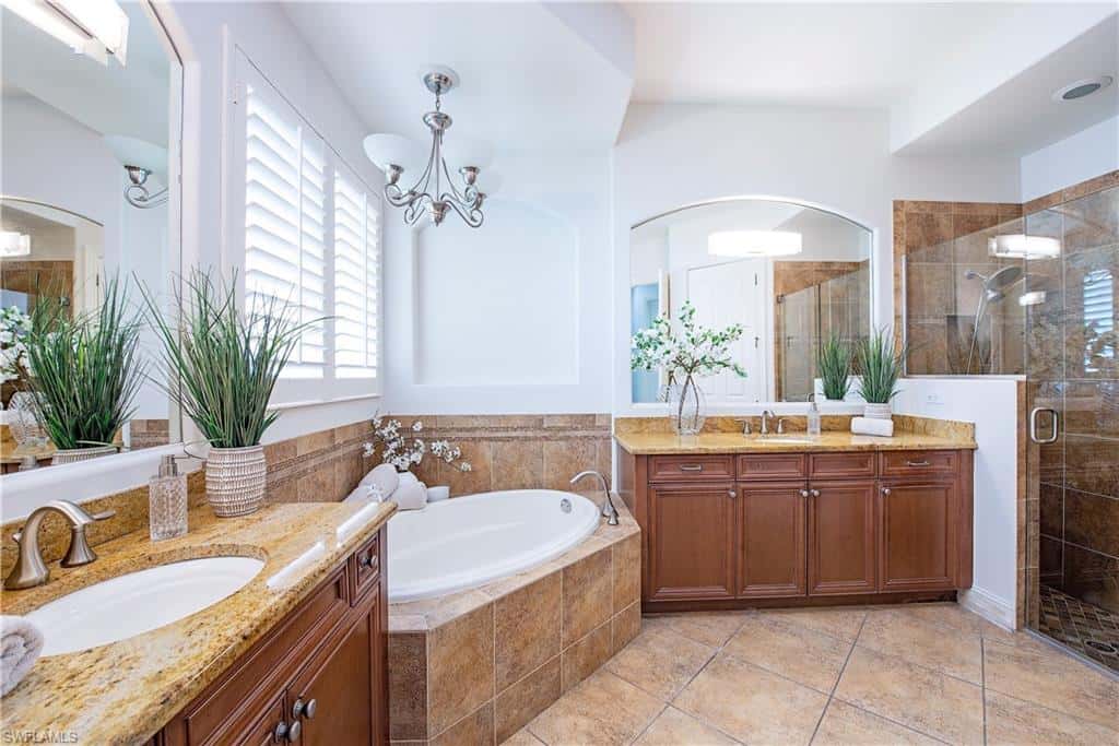 7643 Cottesmore Dr, Naples, photo 6