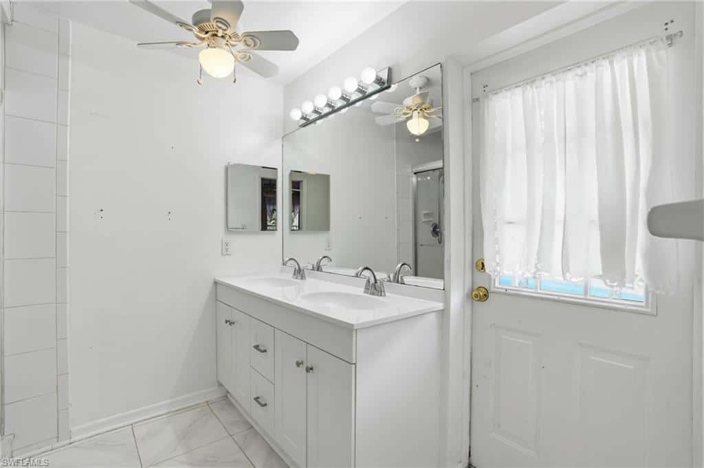 940 10th St, Naples, photo 17