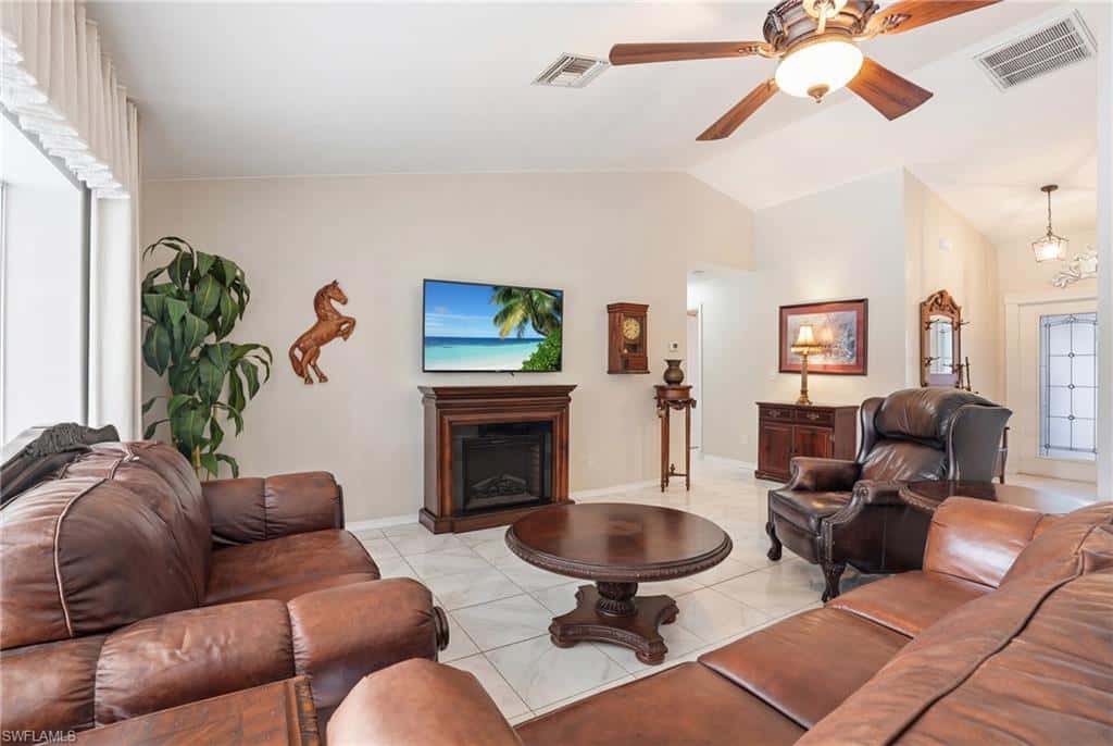 940 10th St, Naples, photo 9