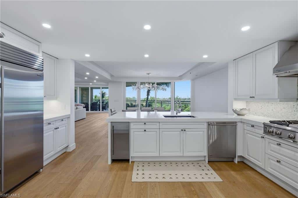 11125 Gulf Shore Dr #308, Naples, photo 14