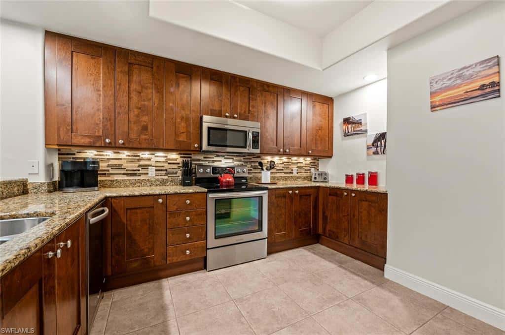 1035 Sandpiper St #f-104, Naples, photo 6