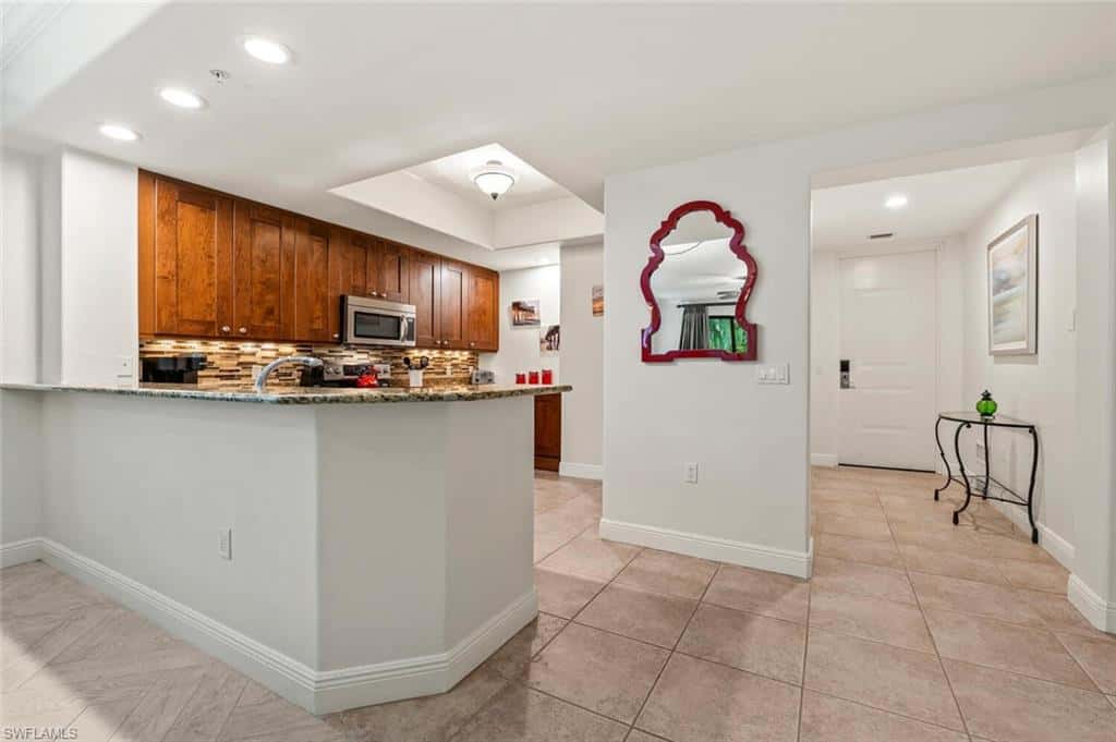 1035 Sandpiper St #f-104, Naples, photo 5