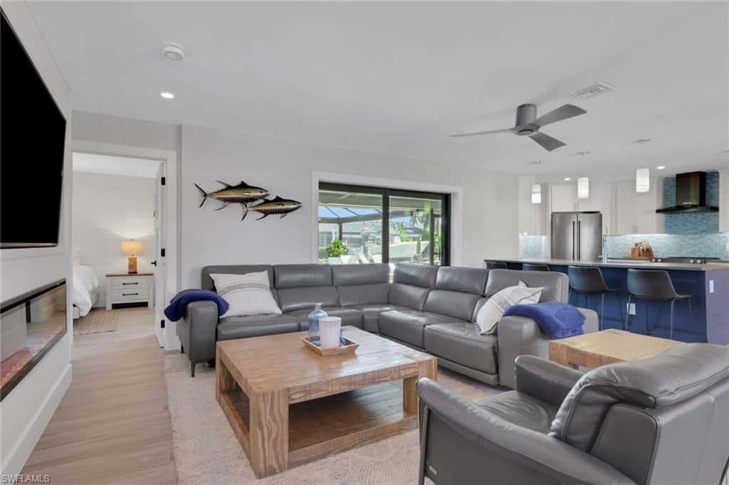 27129 Holly Ln, Bonita Springs, photo 7