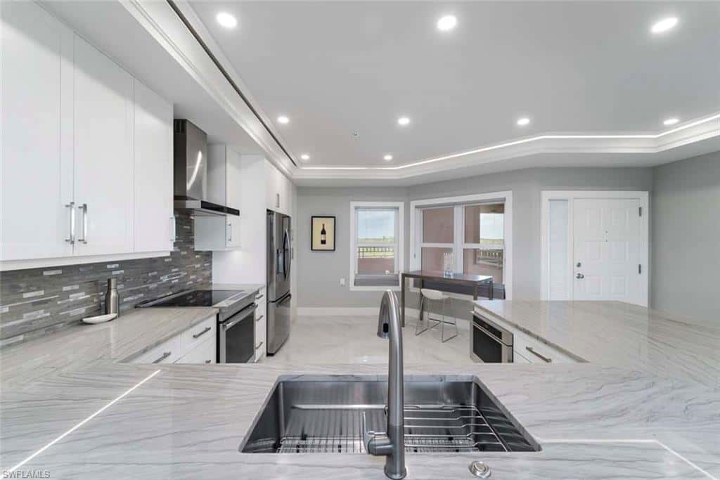 260 Barefoot Beach Blvd #303, Bonita Springs, photo 4