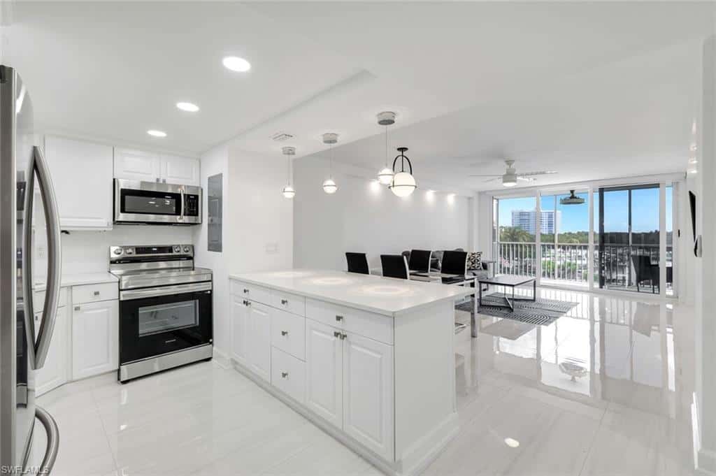 5 Bluebill Ave #410, Naples, photo 4
