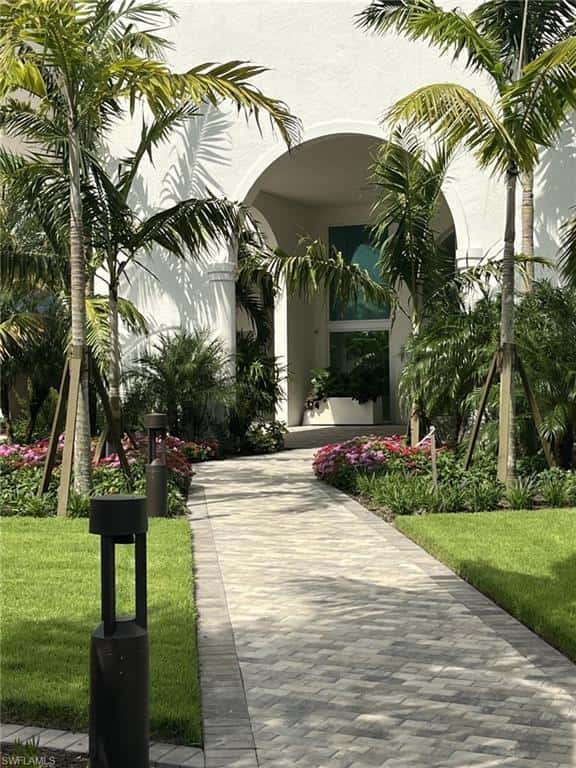 5550 Heron Point Dr #305, Naples, photo 13