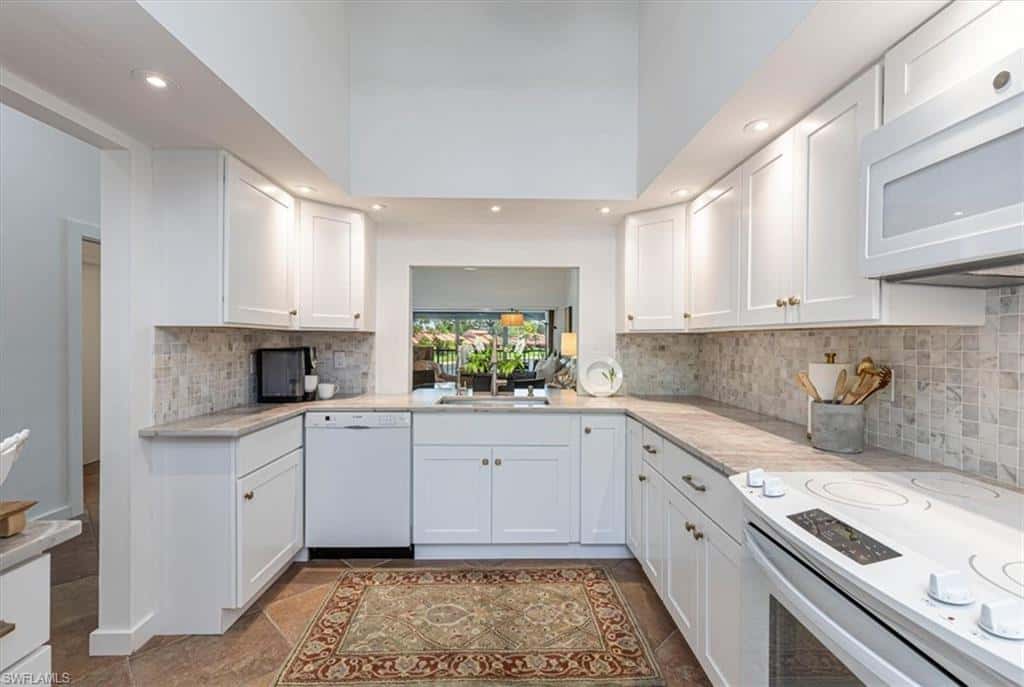 15450 Cedarwood Ln #202, Naples, photo 11