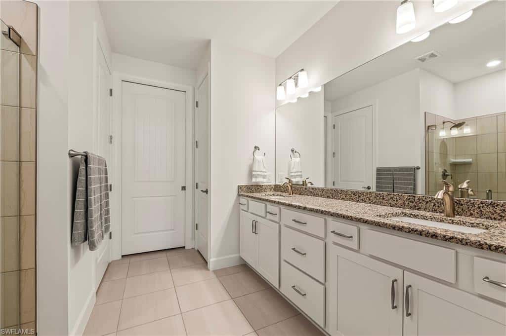 12350 Canal Grande Dr, Fort Myers, photo 17