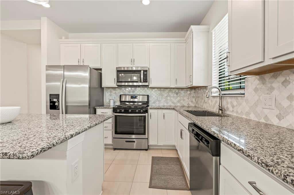 12350 Canal Grande Dr, Fort Myers, photo 4