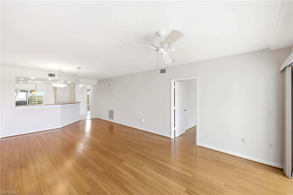 13105 Vanderbilt Dr #407, Naples, photo 12