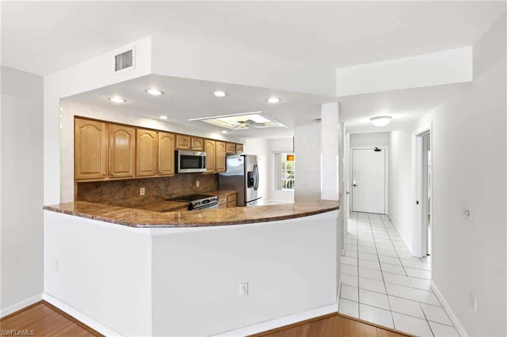 13105 Vanderbilt Dr #407, Naples, photo 7