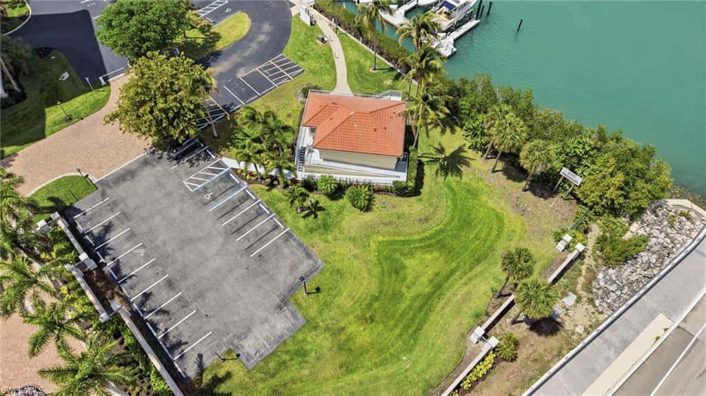 13105 Vanderbilt Dr #407, Naples, photo 32