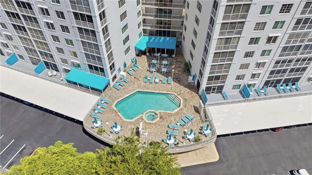 13105 Vanderbilt Dr #407, Naples, photo 30