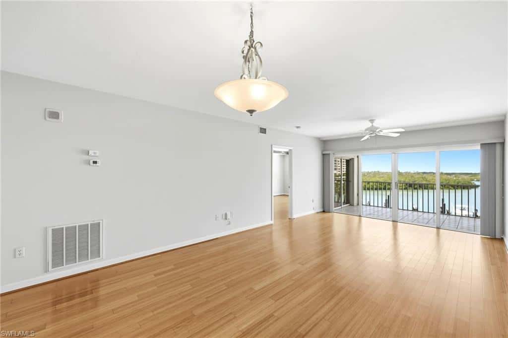 13105 Vanderbilt Dr #407, Naples, photo 8