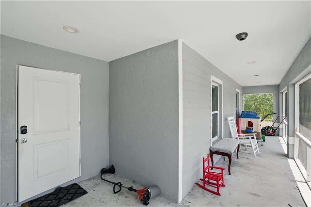 7824 6th Ter, Labelle, photo 4