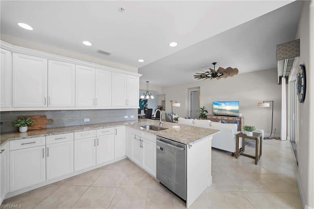 8030 Signature Club Cir #102, Naples, photo 13