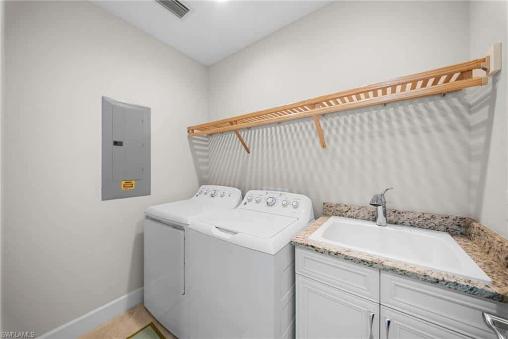 8030 Signature Club Cir #102, Naples, photo 29