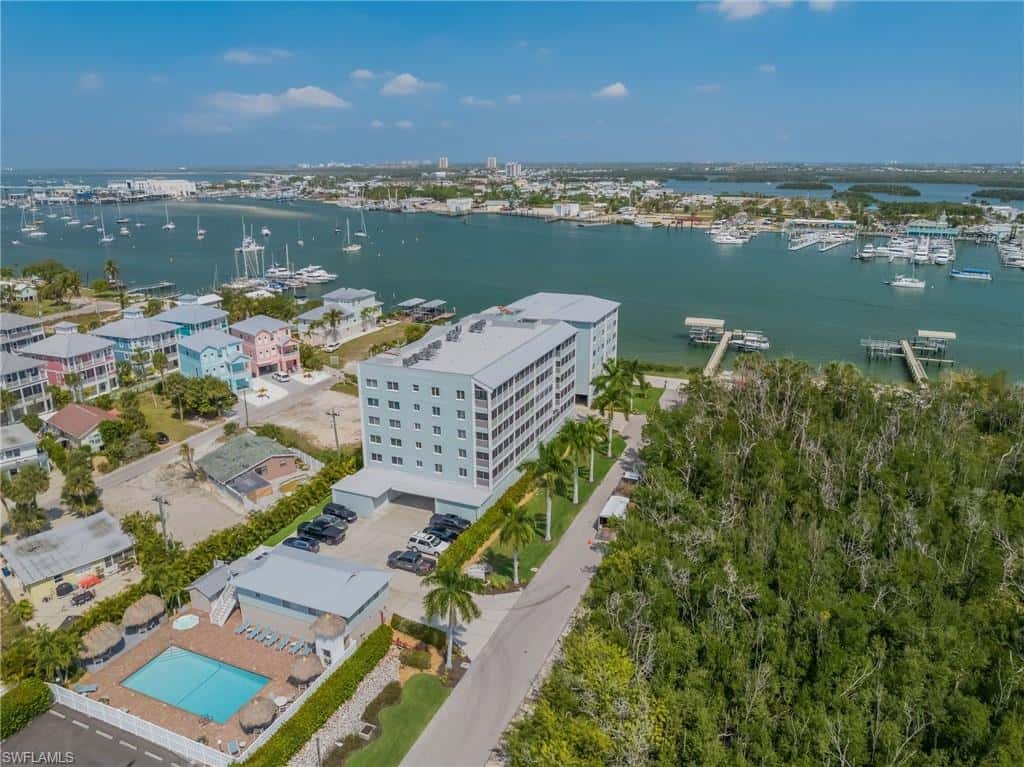 345 Mango St #401, Fort Myers Beach, photo 44
